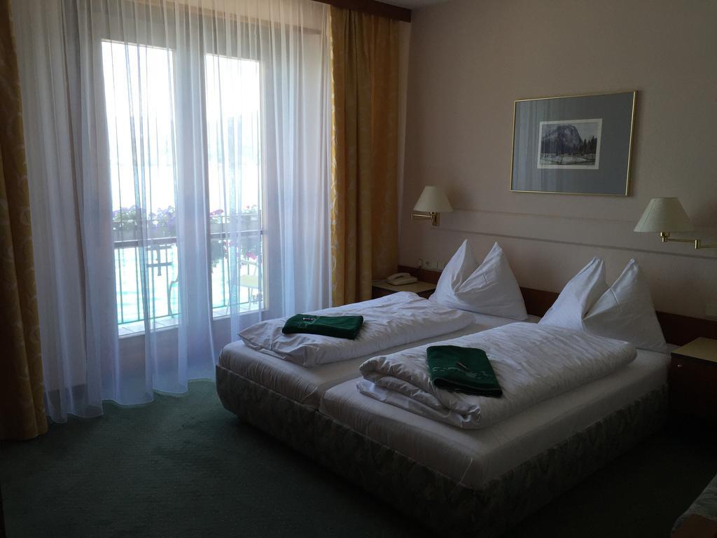 See-Hotel Post Am Attersee Weissenbach am Attersee Room photo